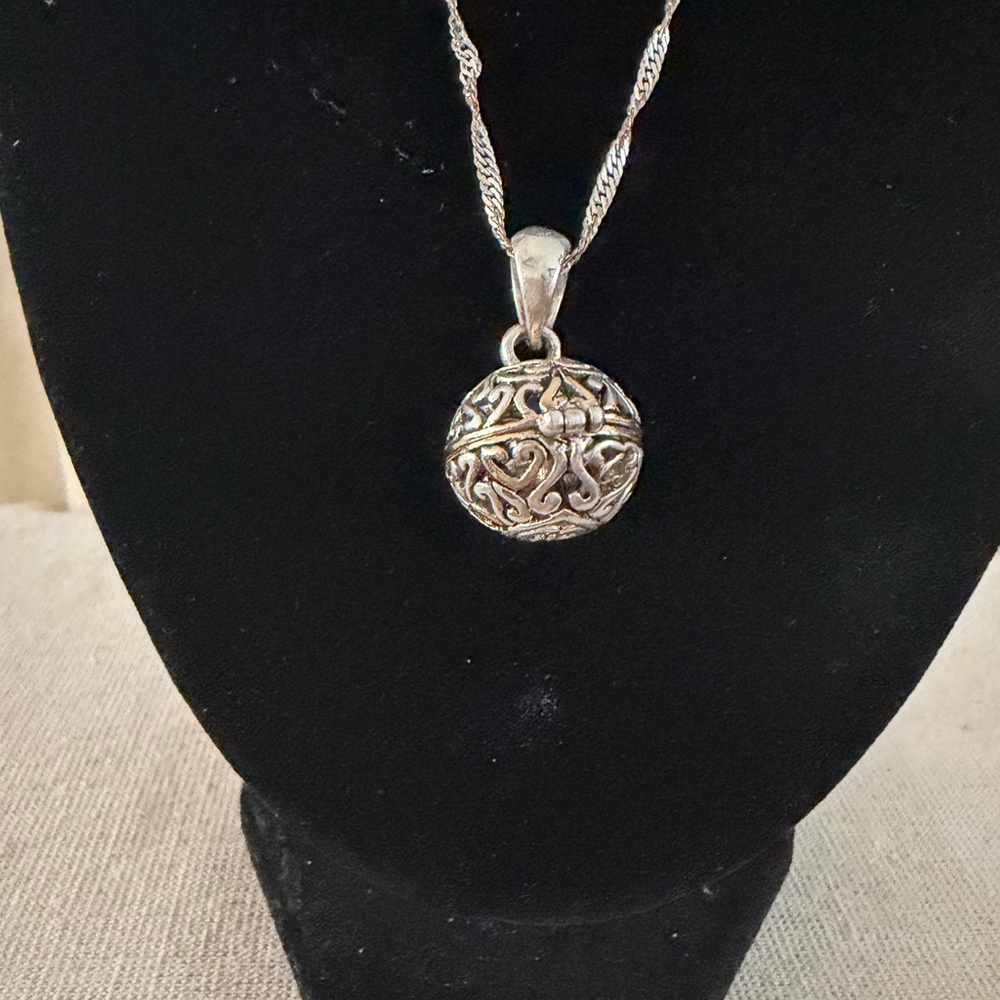 Silver-Toned Filigree Sphere Pendant Necklace. - Picture 2 of 6